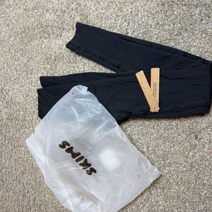 SOFT SMOOTHING SEAMLESS LEGGING | ONYX × 1